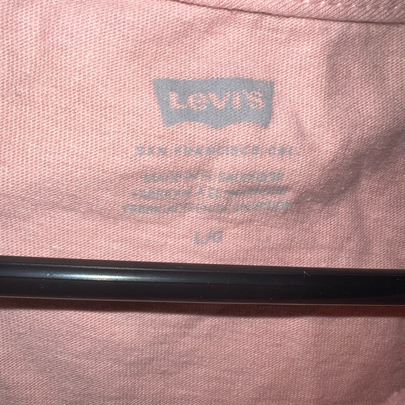 Floral LEVI’s Tee - Picture 2 of 2